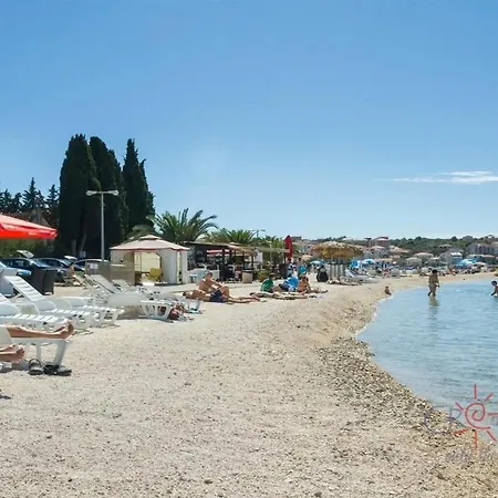 Mastelic With Pool Next To The Daire