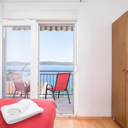 Mastelic With Pool Next To The Daire Trogir