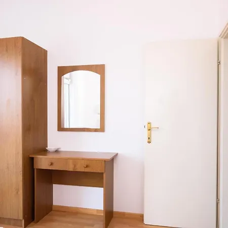 Appartement Mastelic With Pool Next To The *