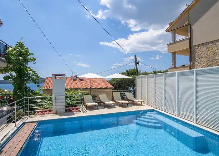 Апартаменты Mastelic With Pool Next To The
