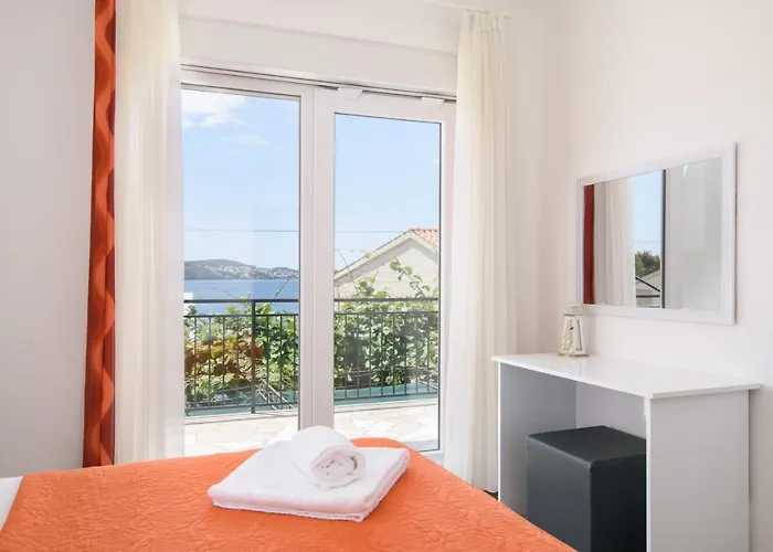 Mastelic With Pool Next To The * Trogir