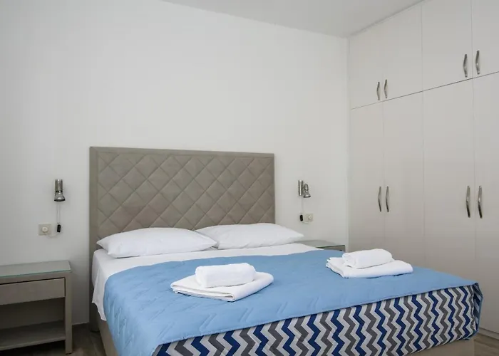 Διαμέρισμα Mastelic With Pool Next To The