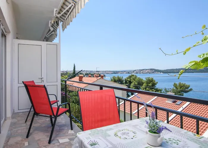 Lägenhet Mastelic With Pool Next To The Trogir